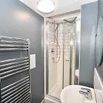 Modern 5 Bedroom Budget In Headingley Apartamento *